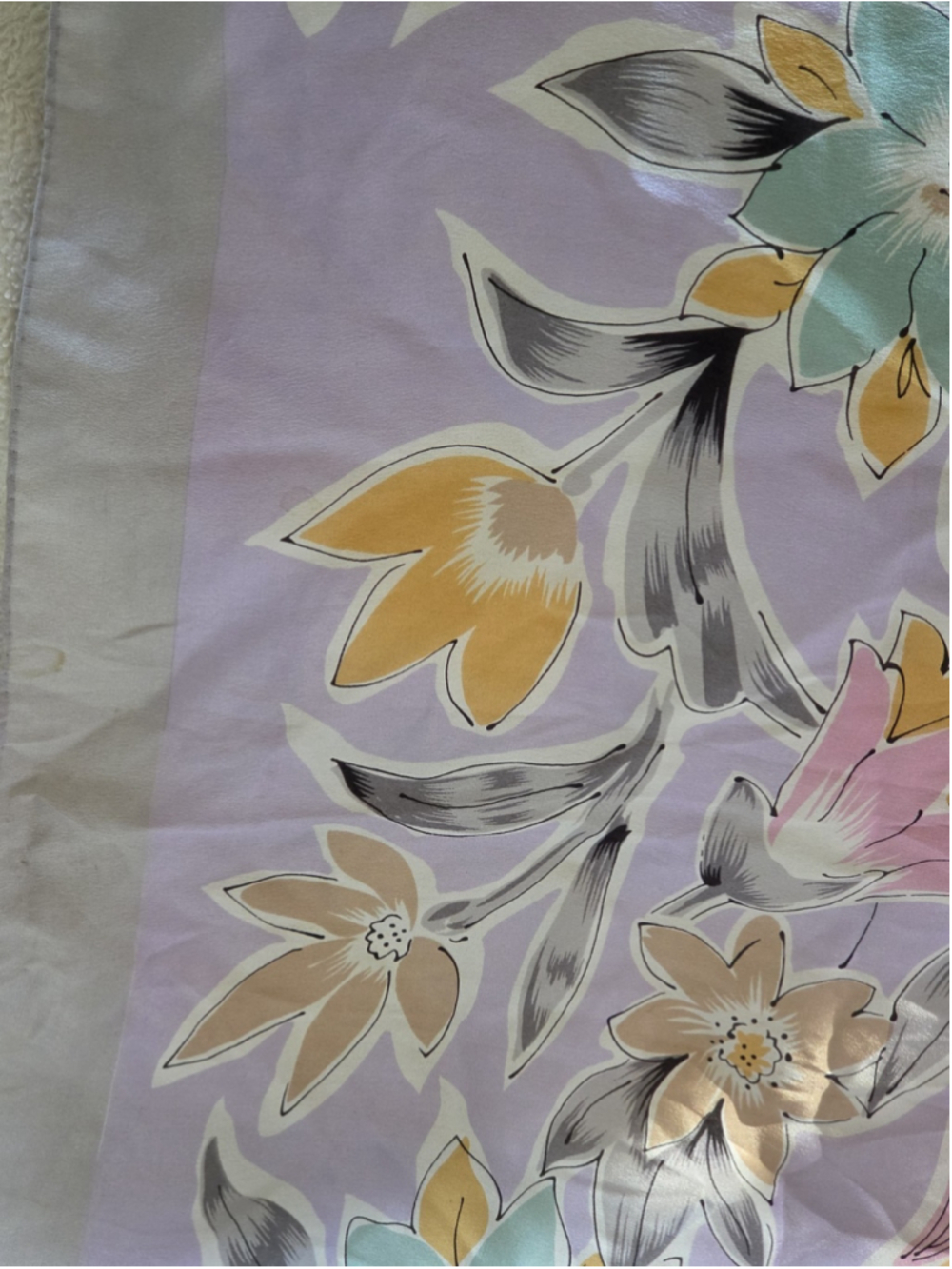 Vintage Oscar de la Renta 100% Silk Square Scarf Floral Pastel Purple 35x35 - Picture 6 of 11